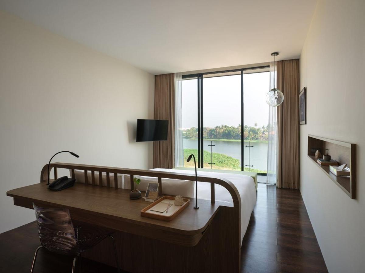 Neera Retreat Hotel Nakhon Pathom Extérieur photo