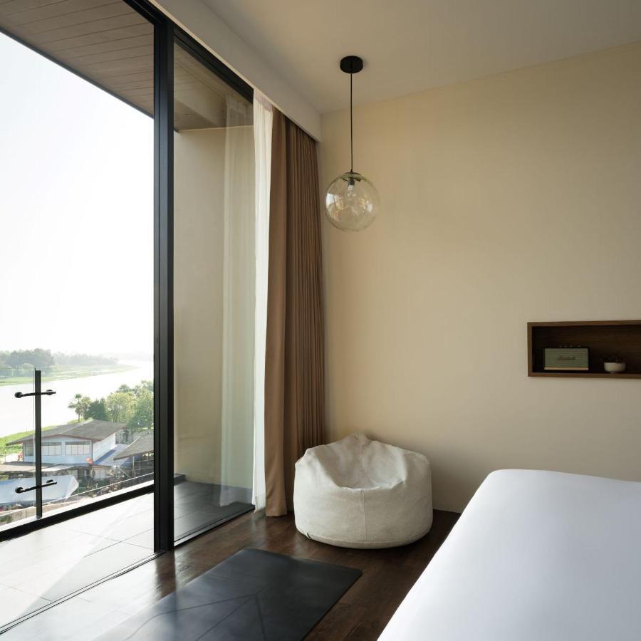 Neera Retreat Hotel Nakhon Pathom Extérieur photo