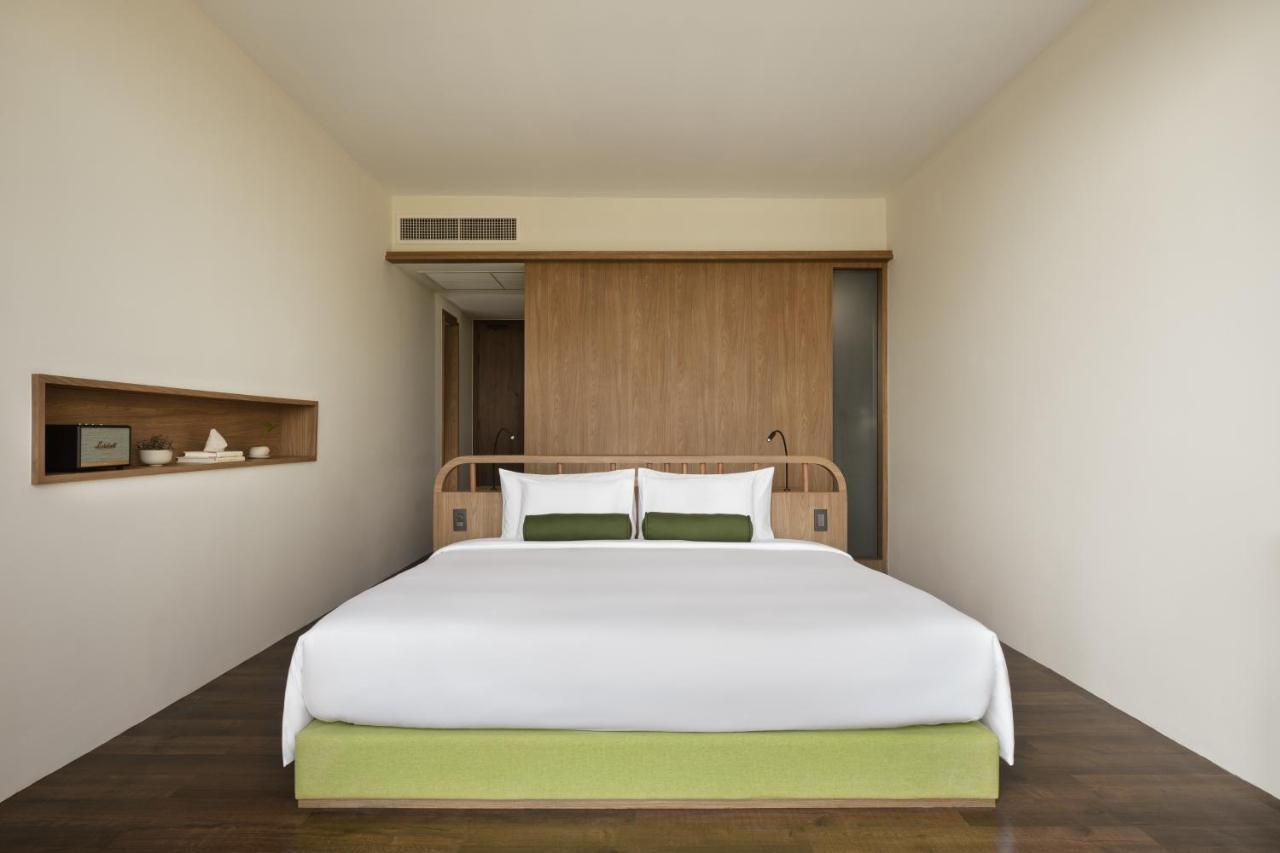 Neera Retreat Hotel Nakhon Pathom Extérieur photo
