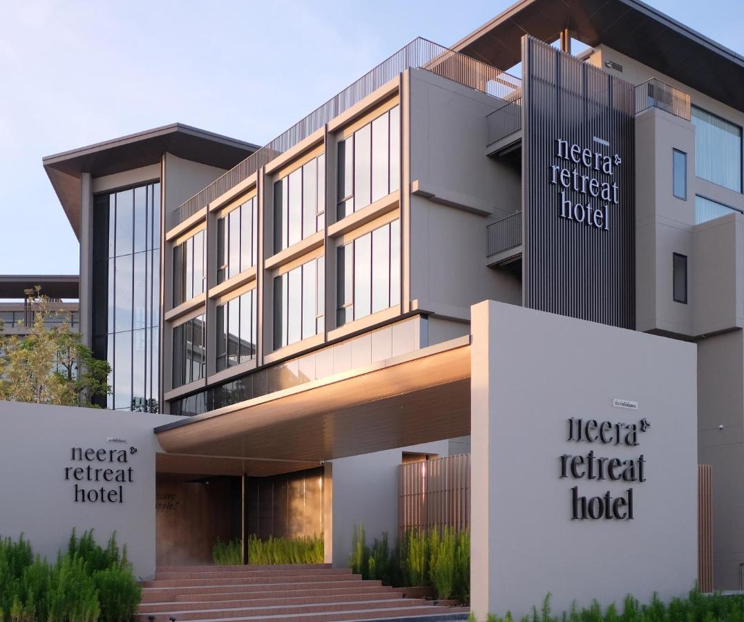 Neera Retreat Hotel Nakhon Pathom Extérieur photo